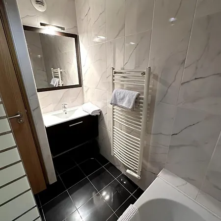 Apartment Le Paisible - Parking Gratuit - Entree
