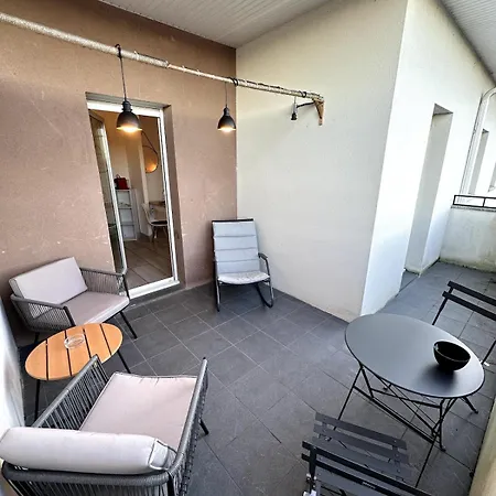 Le Paisible - Parking Gratuit - Entree