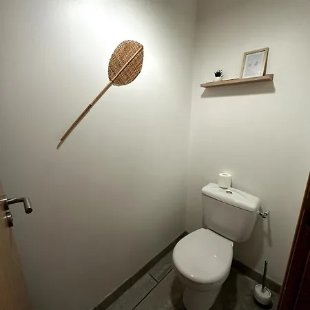 Le Paisible - Parking Gratuit - Entree